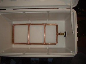 Square cooler with home-made false bottom