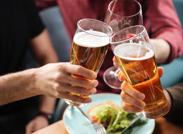 Watch Out! 10 Physical Signs You're Drinking Too Much Beer