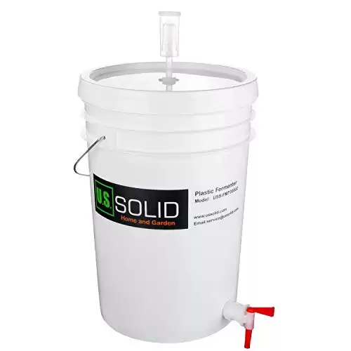 Fermenting Bucket with Spigot and Airlock, 6.5 Gallon
